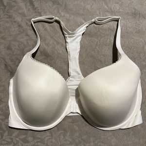Body by Victoria
Lightly-Lined Racerback Demi Bra
